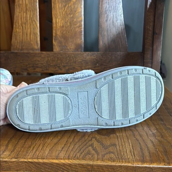 Cozy Gray Cat Print Slippers - Picture 6 of 7